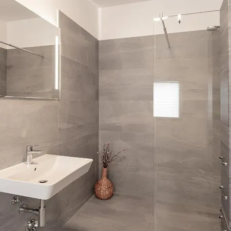 Haus Himmelglueck - Himmel Mit Terrasse & 2 Schlafzimmer Цинновиц